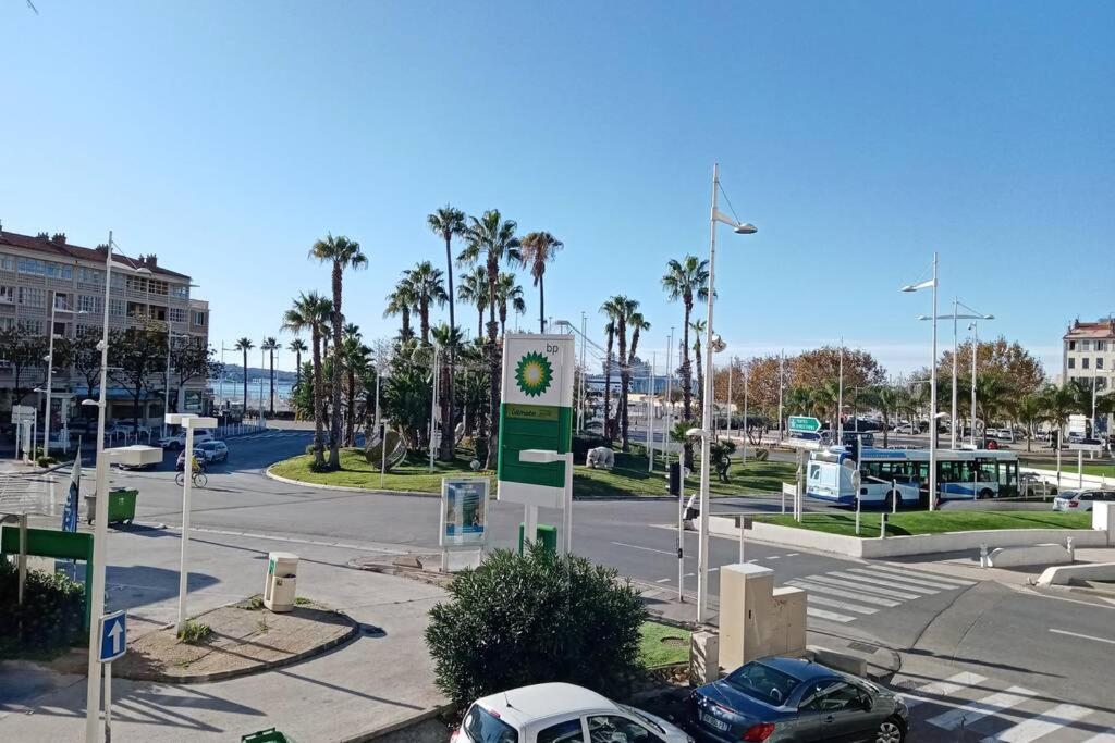 Studio With Sea View For 2 People Toulon Exterior photo