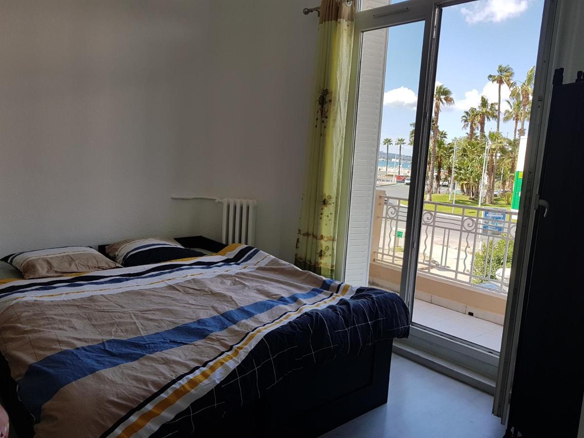 Studio With Sea View For 2 People Toulon Exterior photo