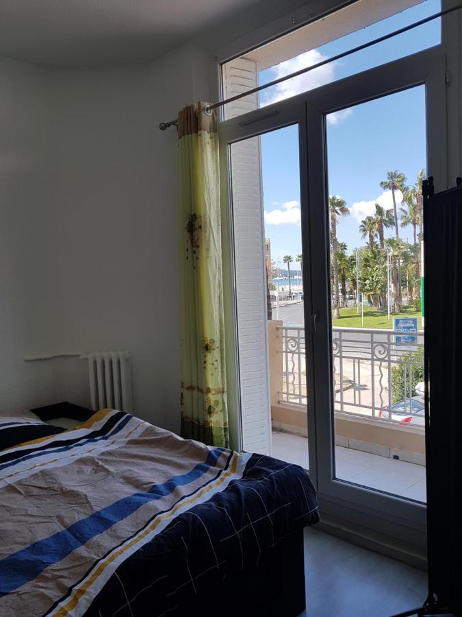 Studio With Sea View For 2 People Toulon Exterior photo
