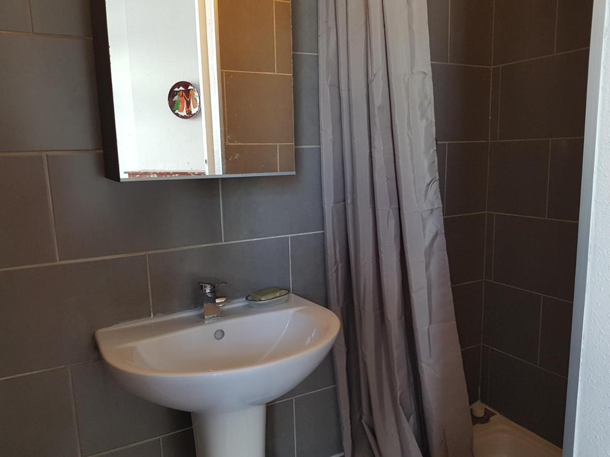 Studio With Sea View For 2 People Toulon Exterior photo